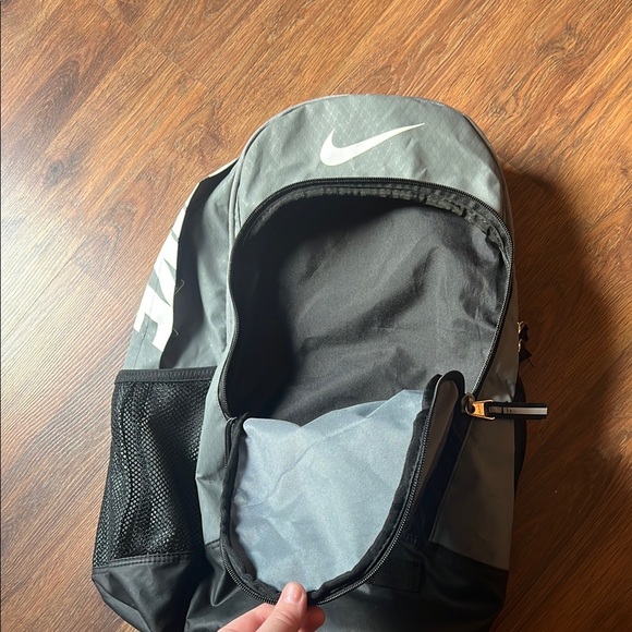 Nike Gray and Black Backpack with Padded Straps and Durable Design - Picture 6 of 10